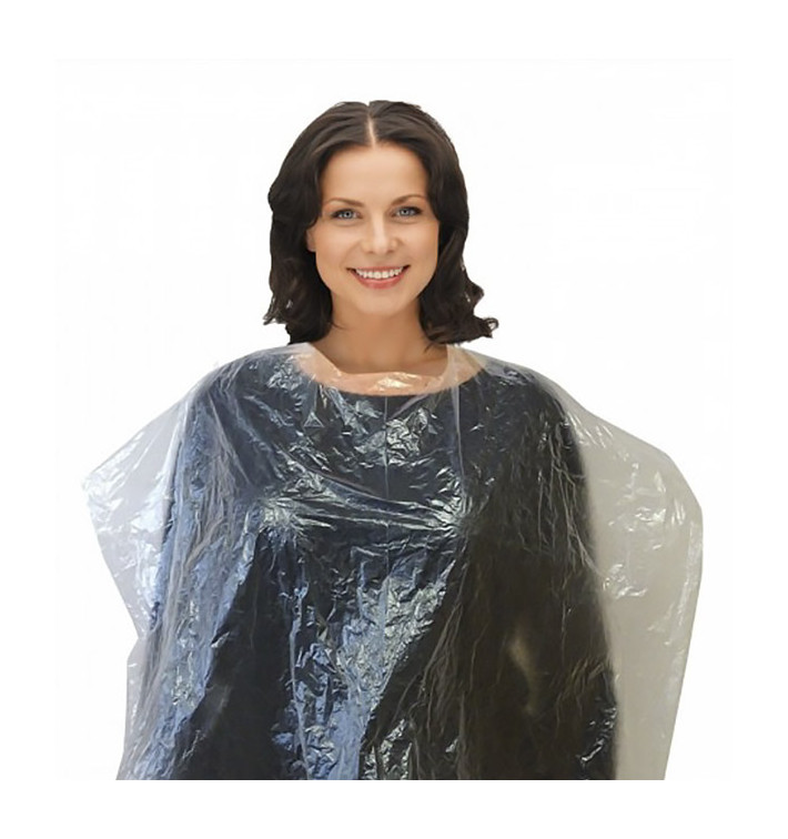 Disposable Plastic Dye Cape PE 83x110cm Clear (50 Units) Disposable Plastic Dye Cape PE 83x110cm Clear (50 Units)